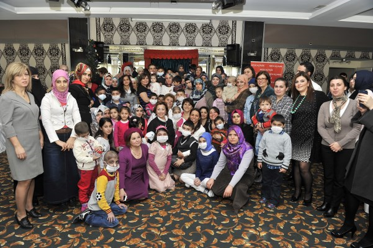 Kemik İliği Nakli ile Yaşama Tutunan Çocuklar Yeni Yıl Partisinde Buluştu
