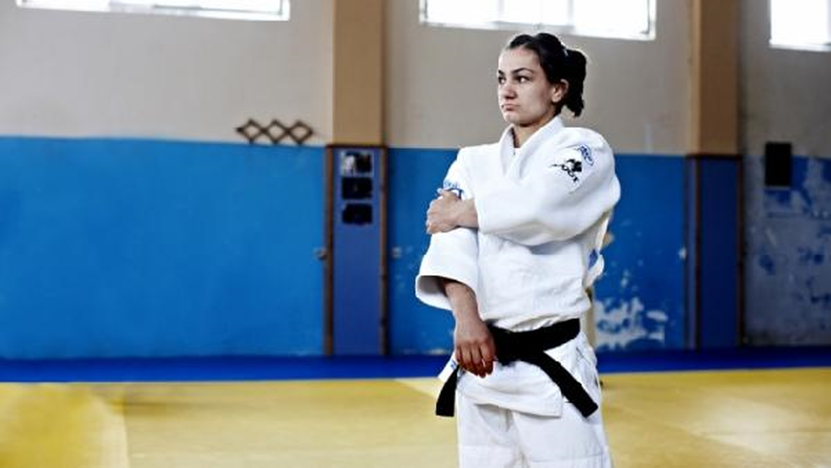 Kosova\'lı Dünya Judo Şampiyonu Maylinda Kelmendi, Galatasaray Takımıyla Altın Madalya İçin Mücadele...