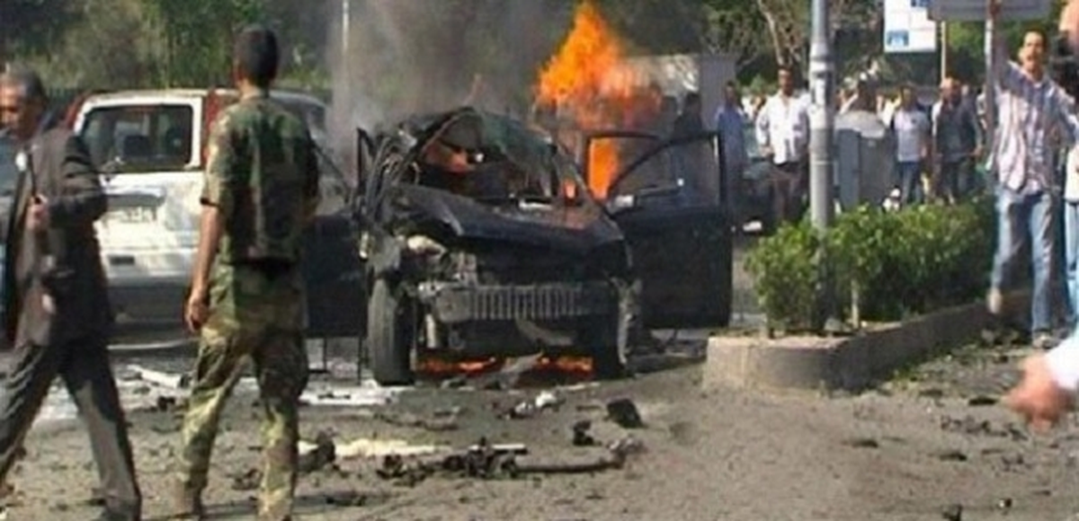 Lübnan\'da Bombalı Saldırı: 5 Ölü, 3 Yaralı