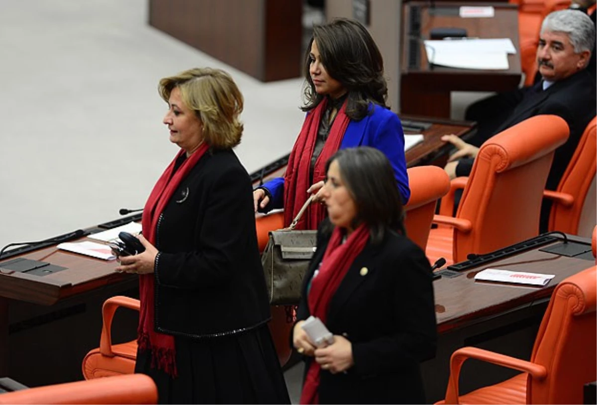 Meclis\'in Kadın Milletvekillerinden "Küfür"e Tepki