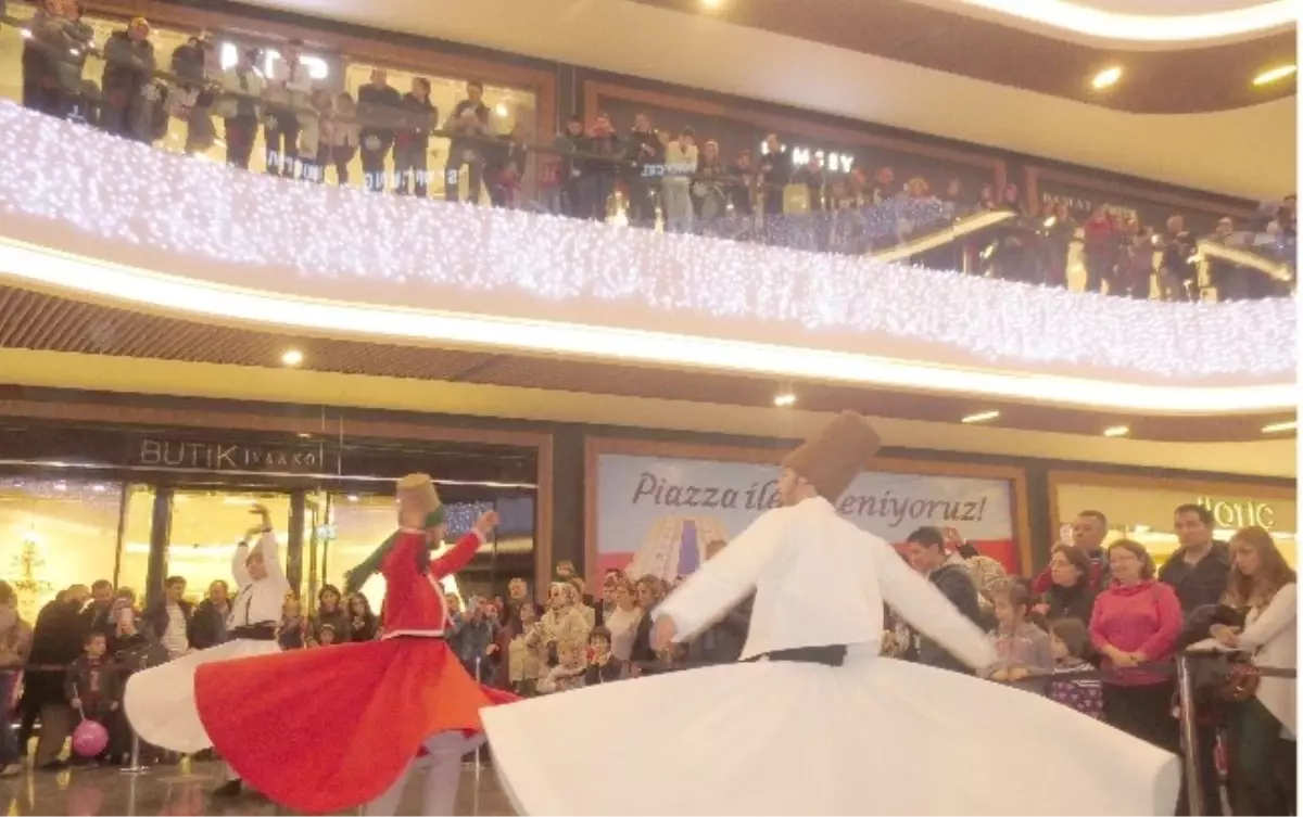 Mevlana Samsun Piazza\'da Anıldı