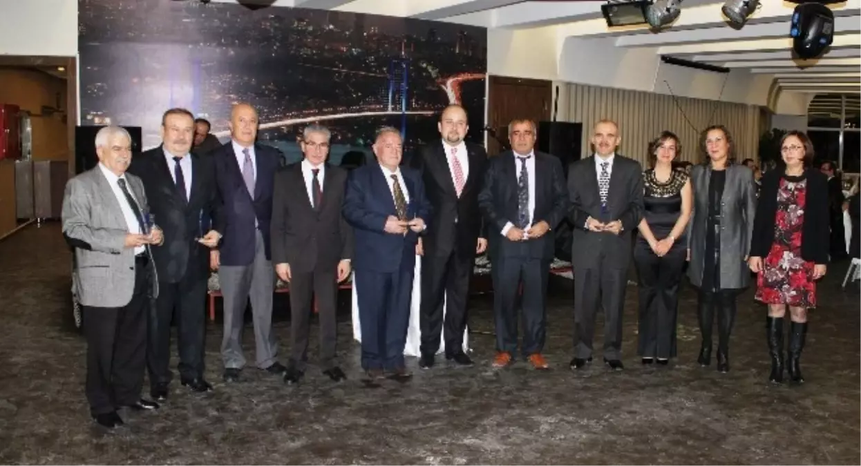 Mmo'dan Onur Plaketleri