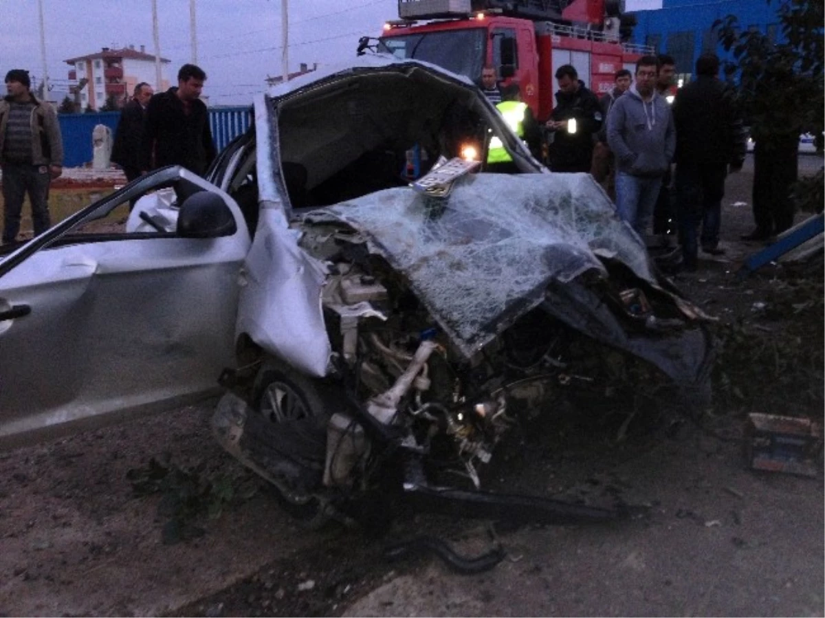 Muratlı\'da Trafik Kazası: 2 Ölü