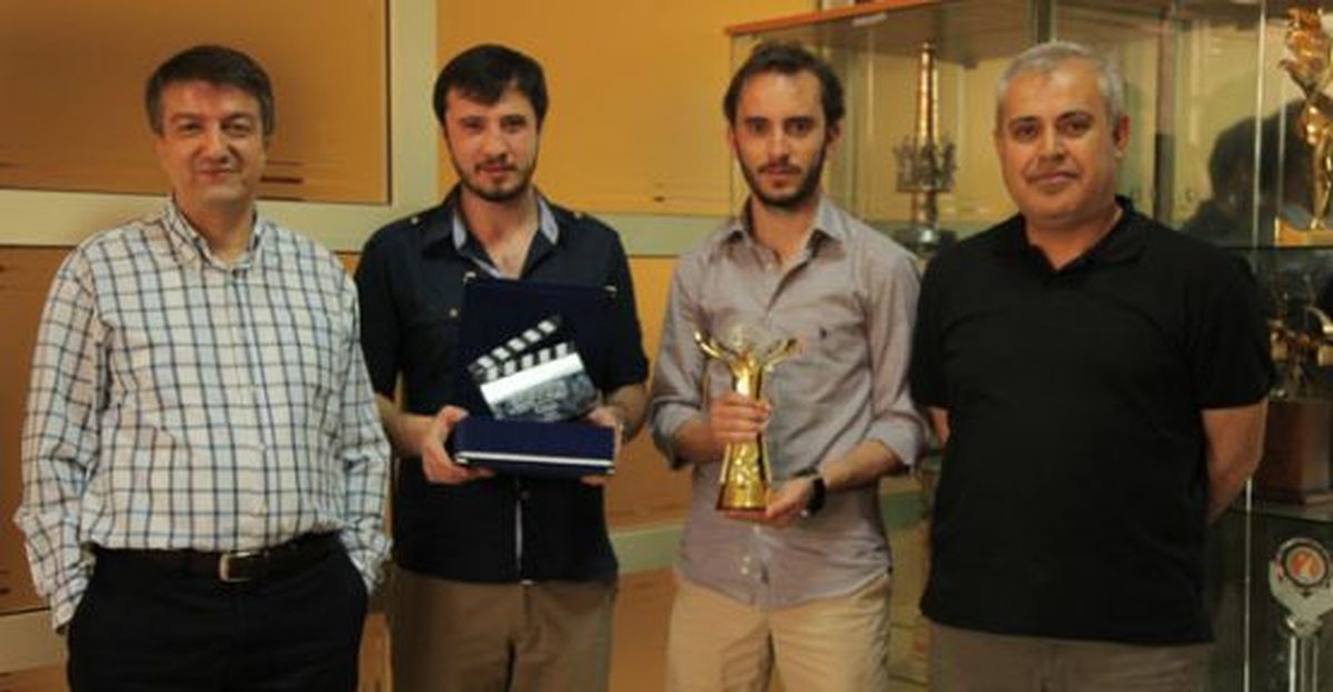 Selçuk İletişim\'e 2 Ödül