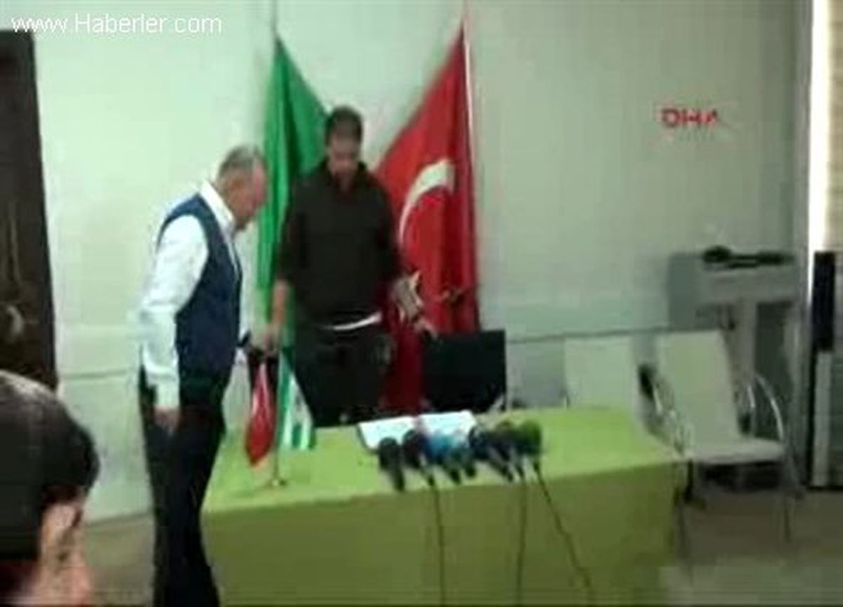 Torku Konyaspor, Mesut Bakkal ile 1.5 Yıllığına Anlaştı
