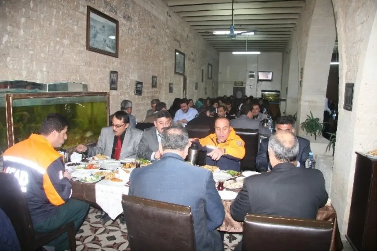 Kilis Valisi Tapsız, AFAD Çalışanları ile Kahvaltıda Buluştu