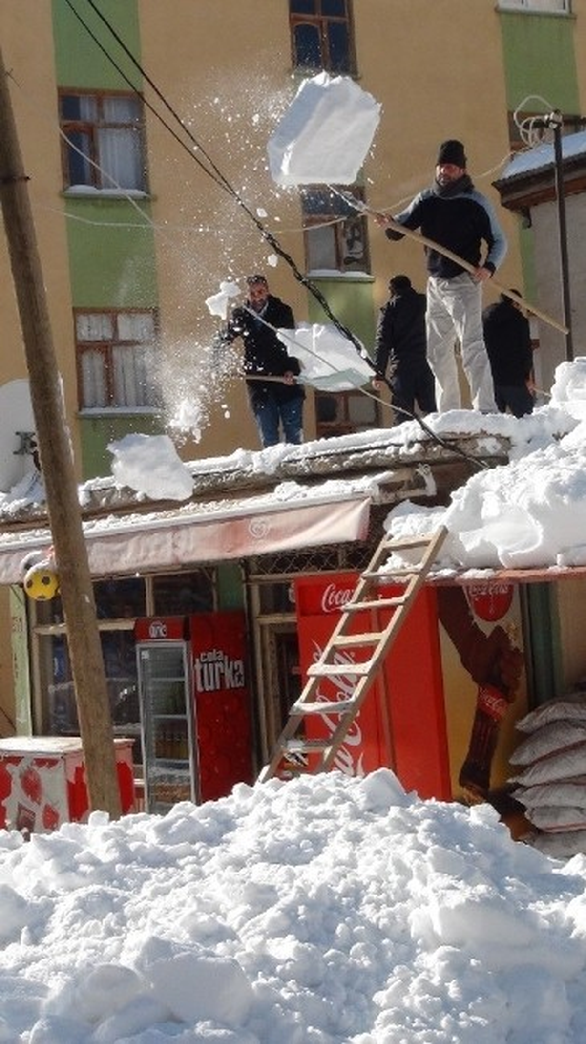 Vatandaşların Karla Mücadele Çalışması