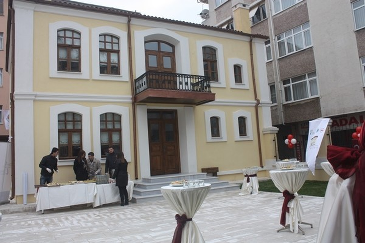 1 Asırlık Bina Kent Müzesi Oldu