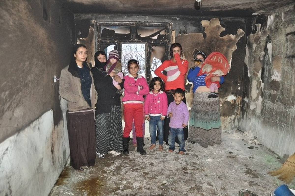15 Kişilik Aile Kış Ortasında Evsiz Kaldı