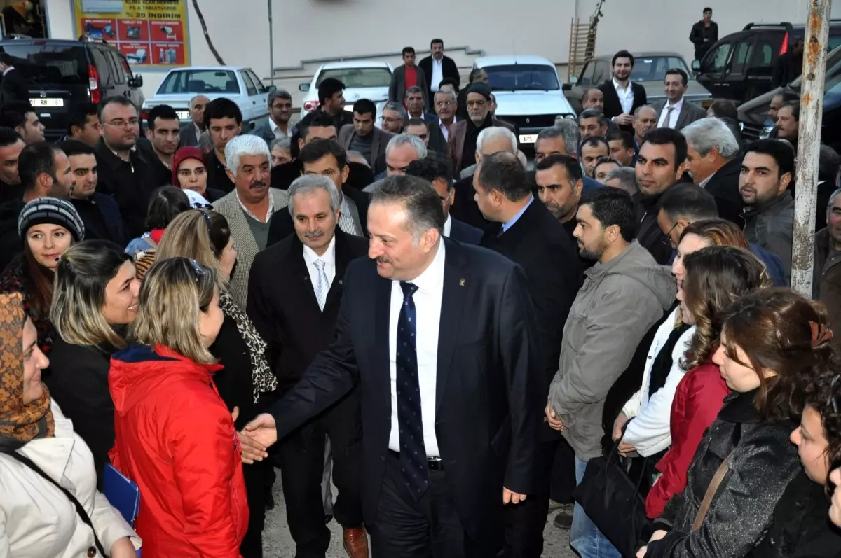 AK Parti Büyükşehir Belediye Başkan Adayı Torun Kozan'da