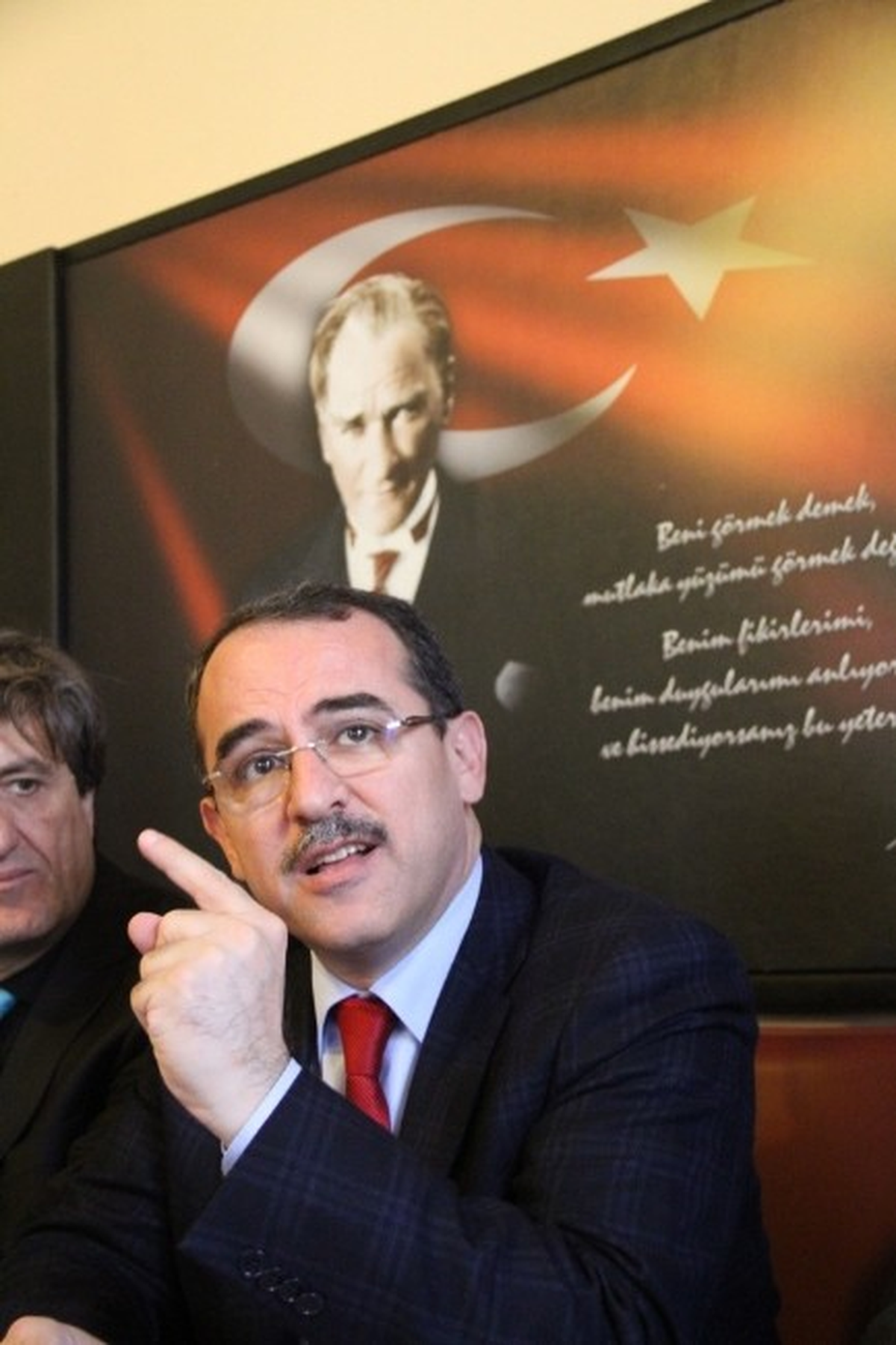 Bakan Ergin: "İyi Niyetli Olmayan Suriyelilerle Mücade Ediyoruz"