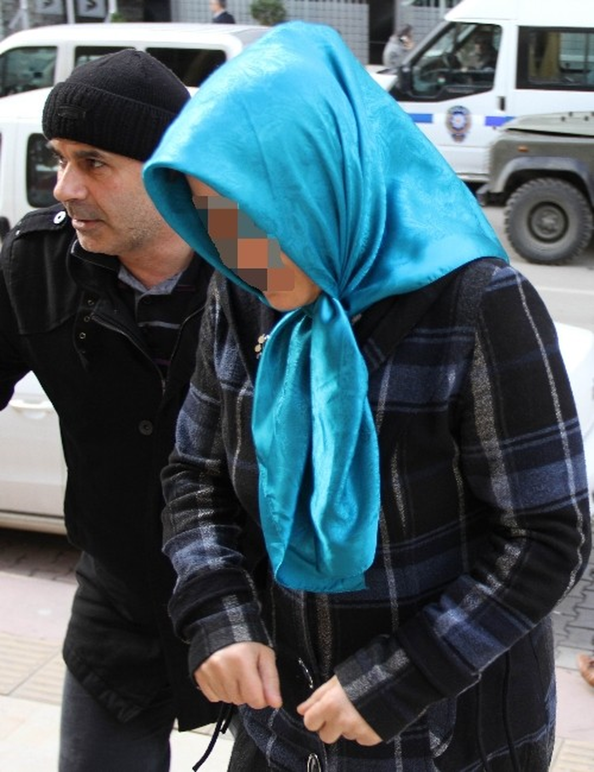 Bebek Arabasından Cüzdan Çalan Kadın Tutuklandı