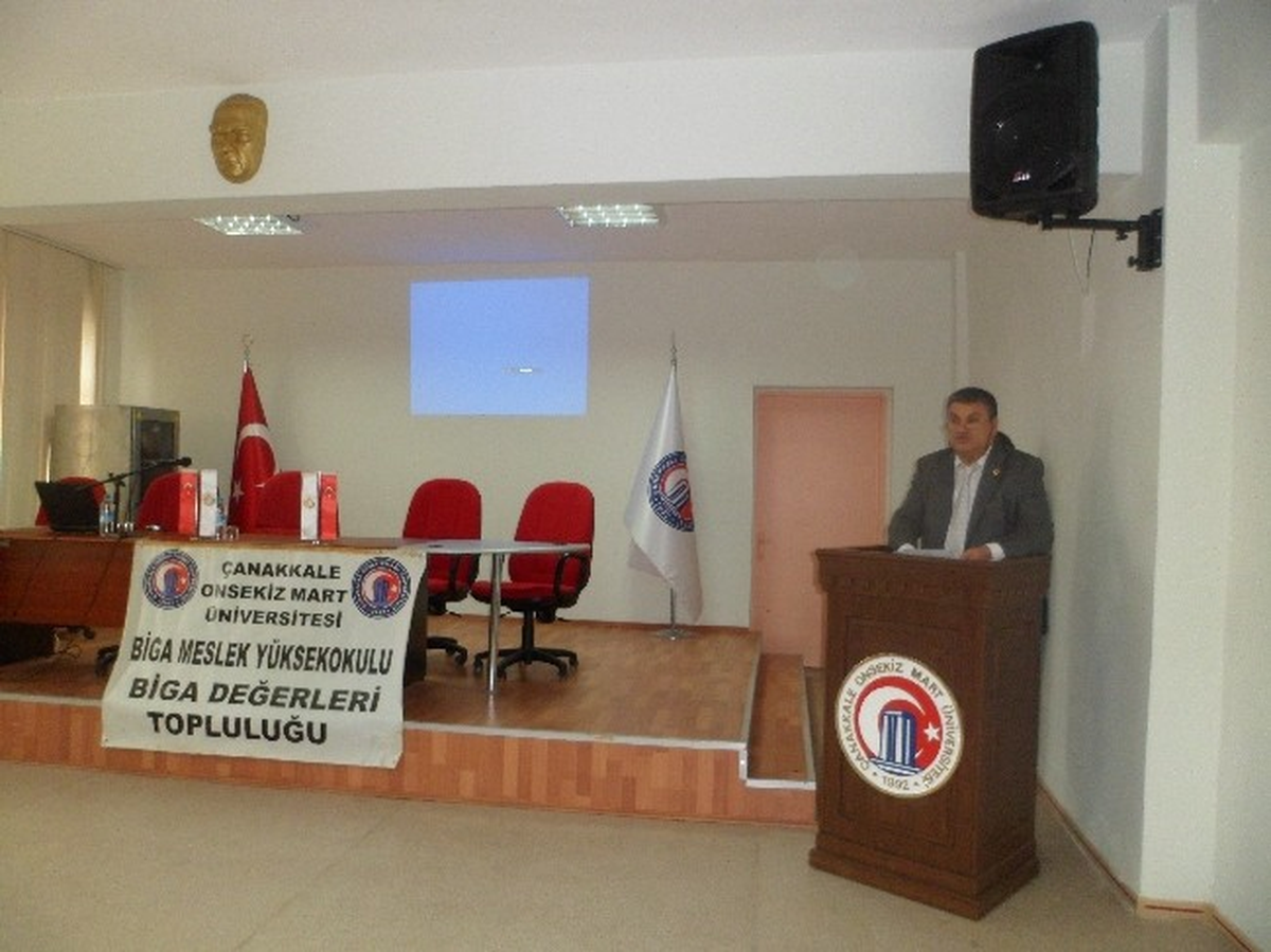Biga\'da Tarım ve Biga Ziraat Odası Konferansı Verildi