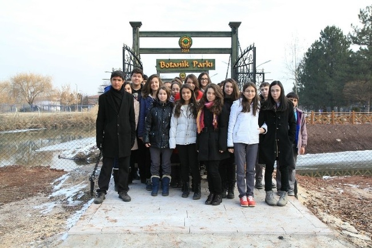 Botanik Parkın\'da Doğa ile İç İçe Eğitim