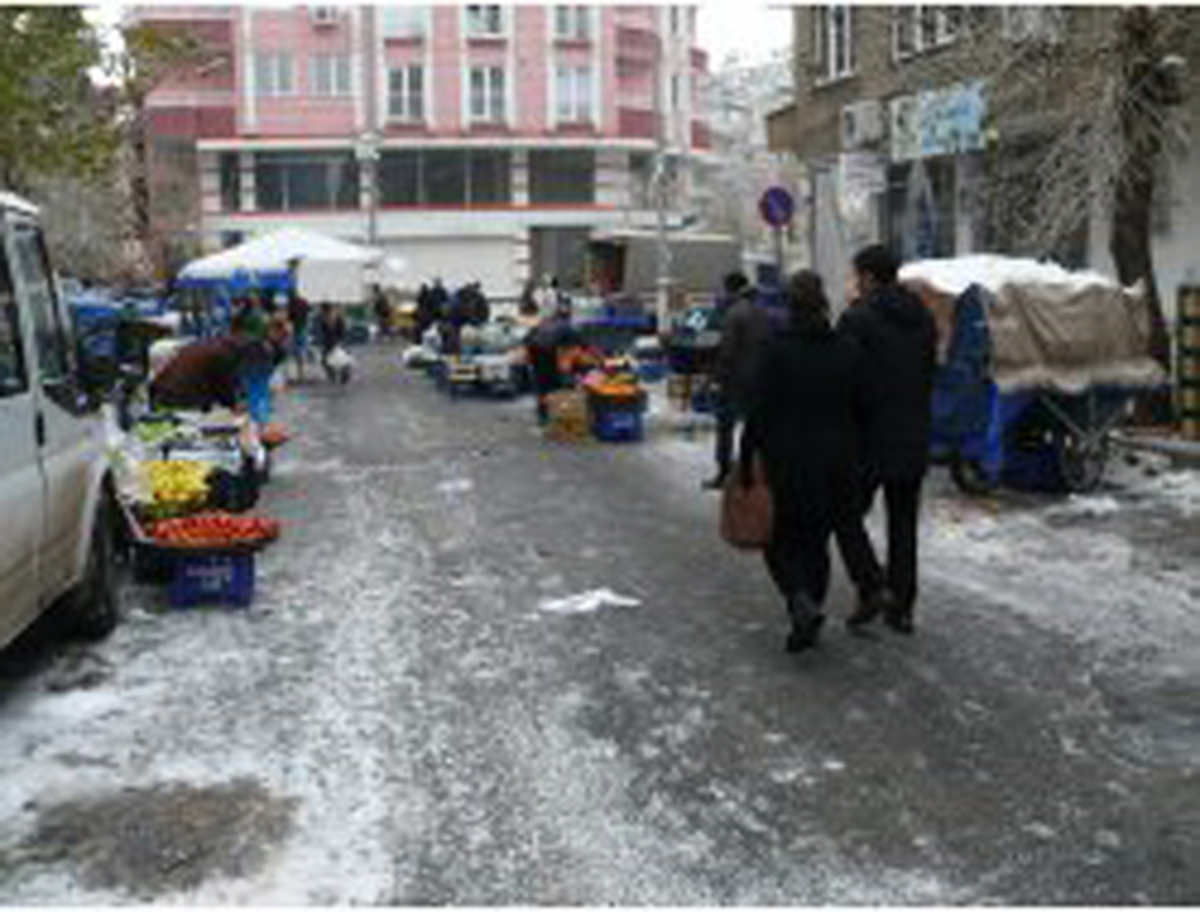 Buzlanma Pazarcıları Vurdu