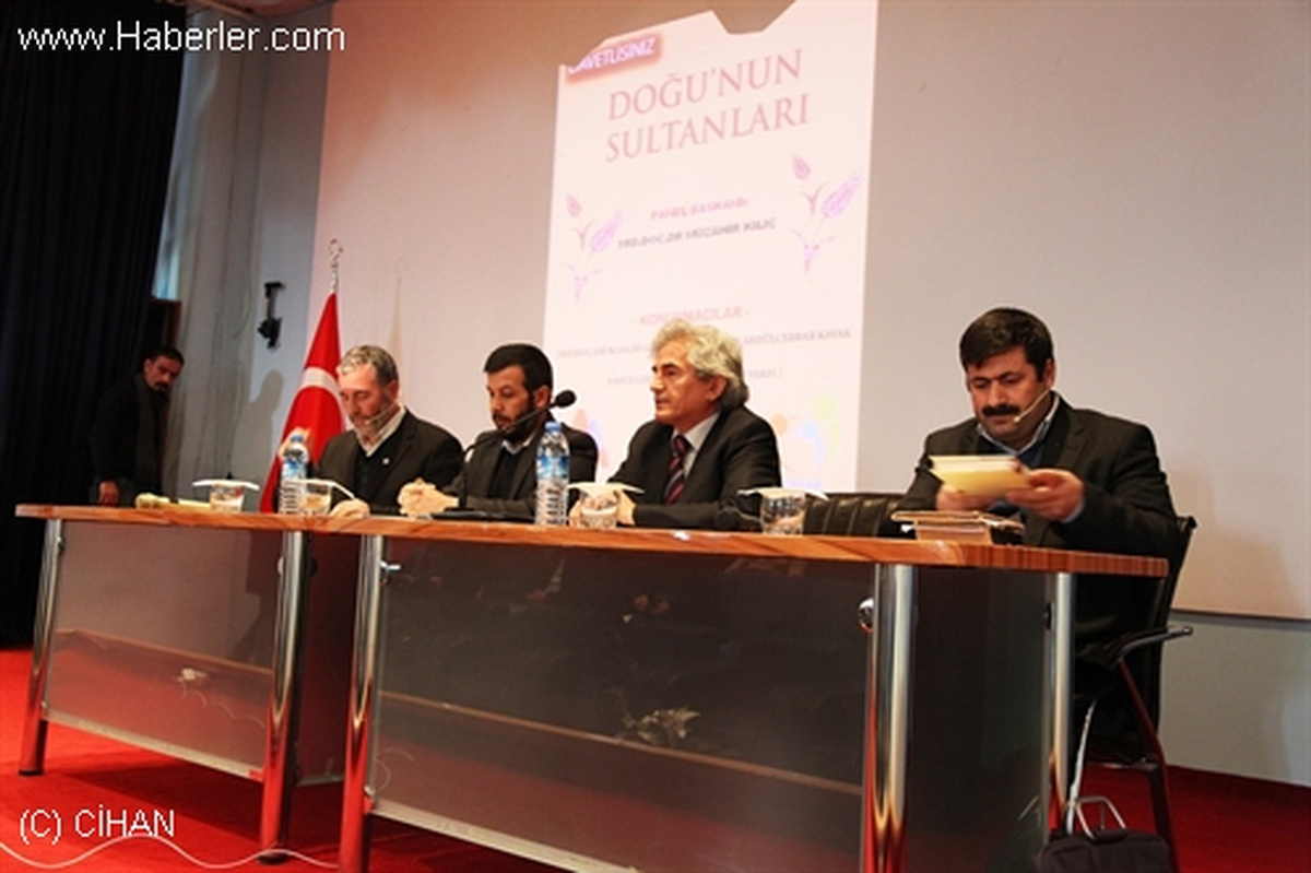 "Doğu\'nun Sultanları" Paneli