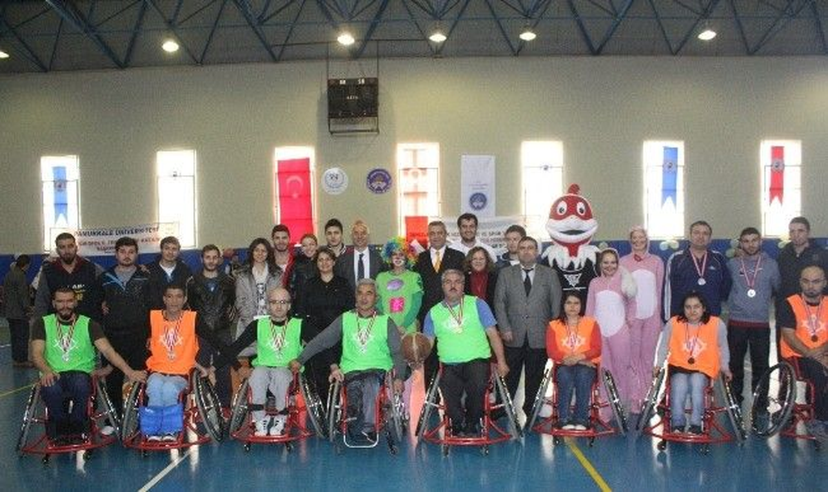 "Engellere Takılma Şenliğe Katıl" Etkinliği