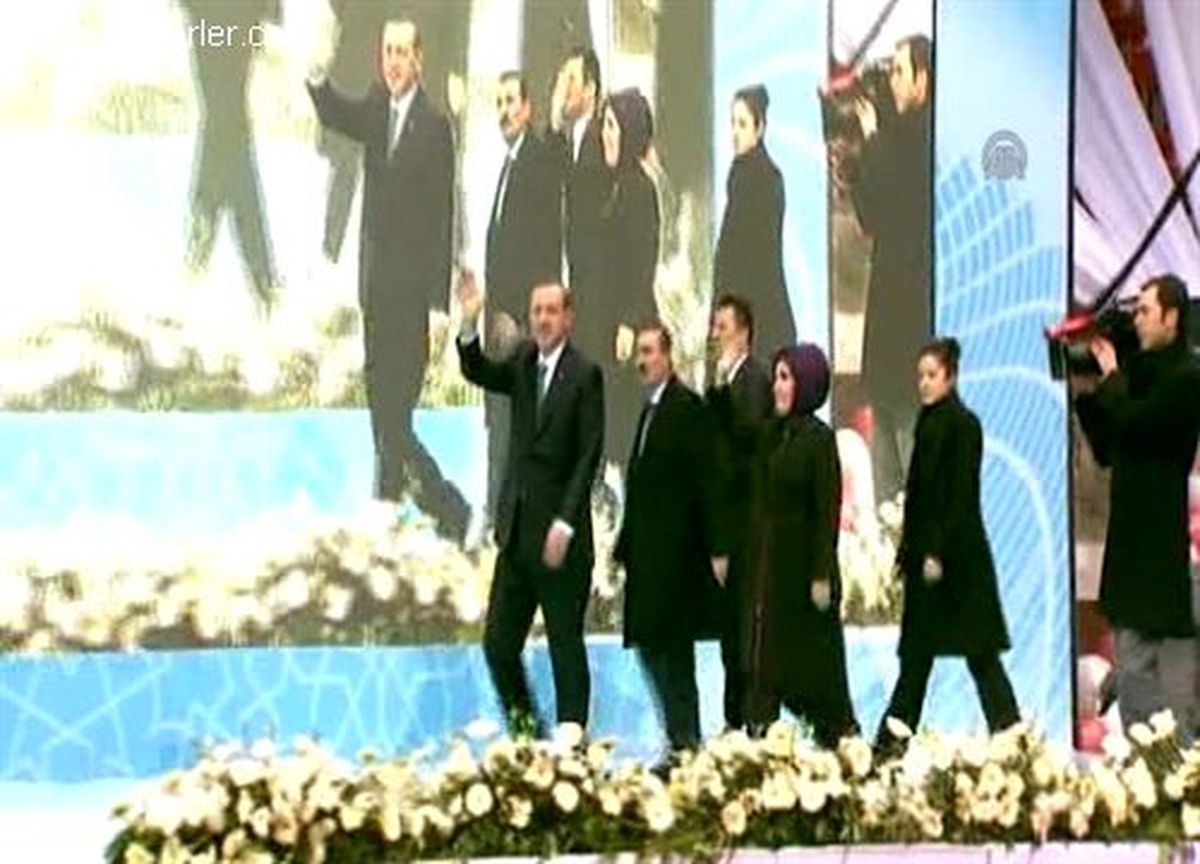 Erdoğan: "Hiçbir tehdide boyun eğmeyeceğiz" -