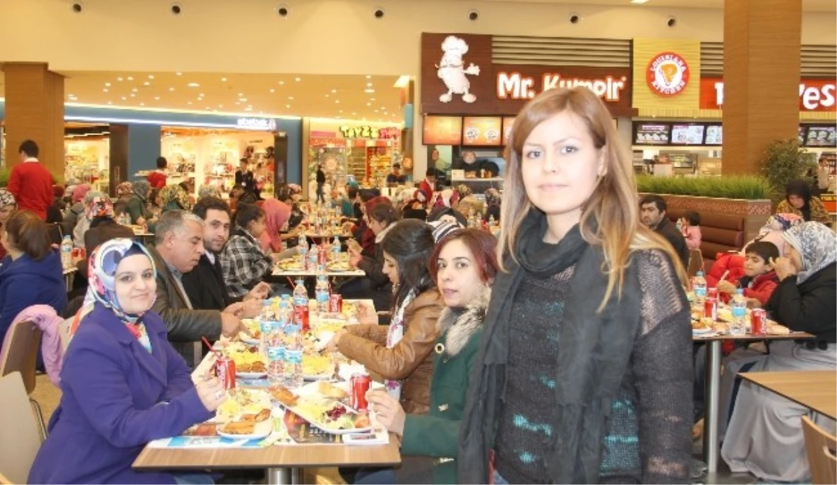 Ev Kadınları Sodes Projesi Kapsamında Piazza\'yı Gezdi