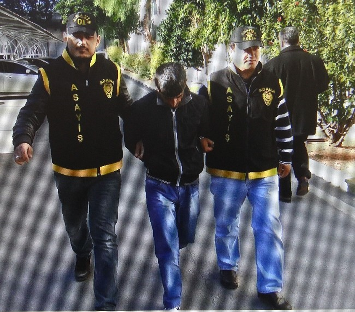 Gaspçı: "Gezdirip Eğlendirdim, Paramı Vermeyince Bıçaklayıp Aldım"