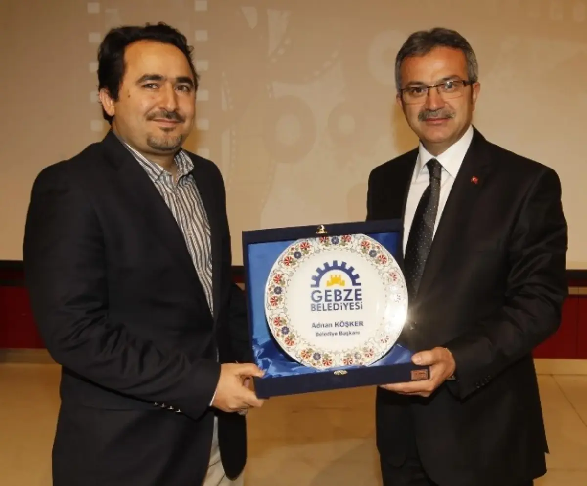 Gebze Belediyesi Personeline Halkla İlişkiler ve Motivasyon Semineri Verildi