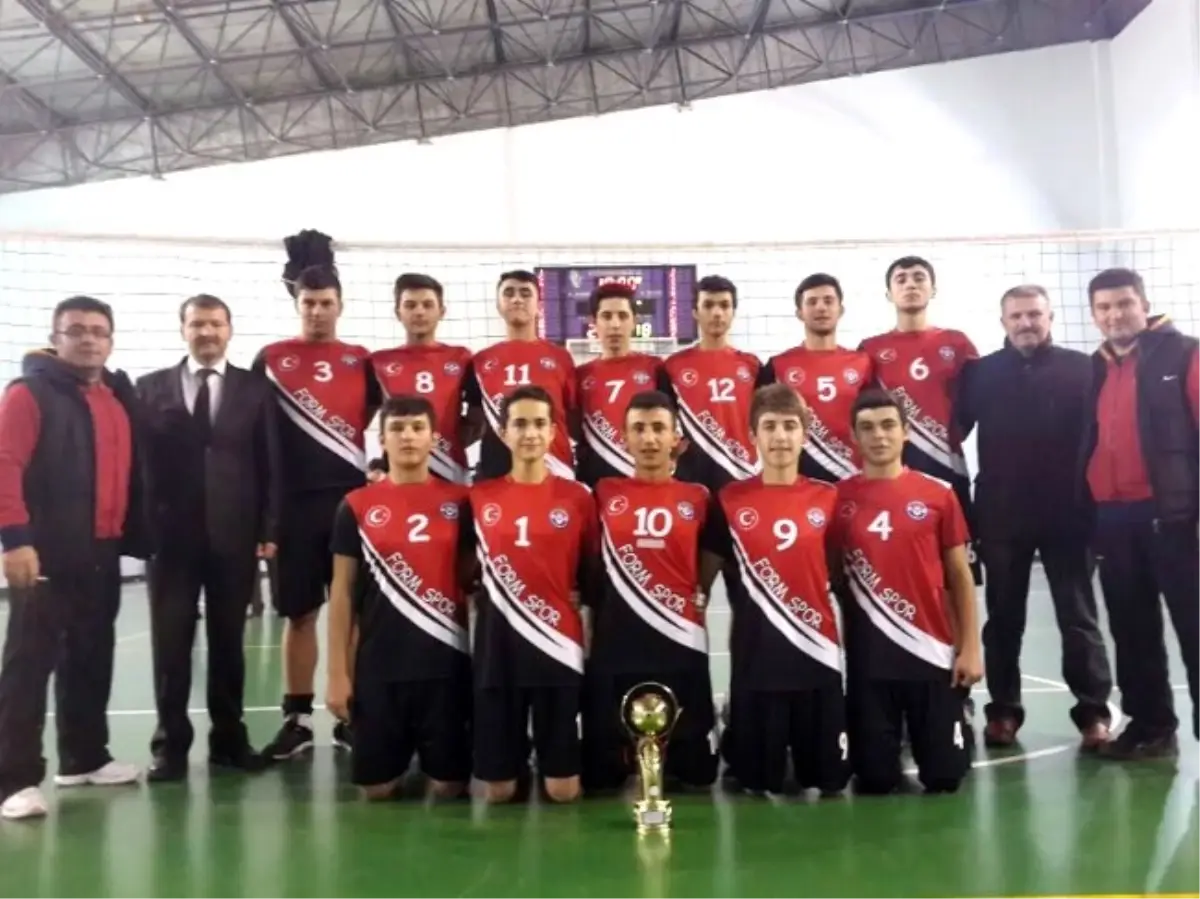 Gediz TML Voleybol Takımı Kütahya Şampiyonu