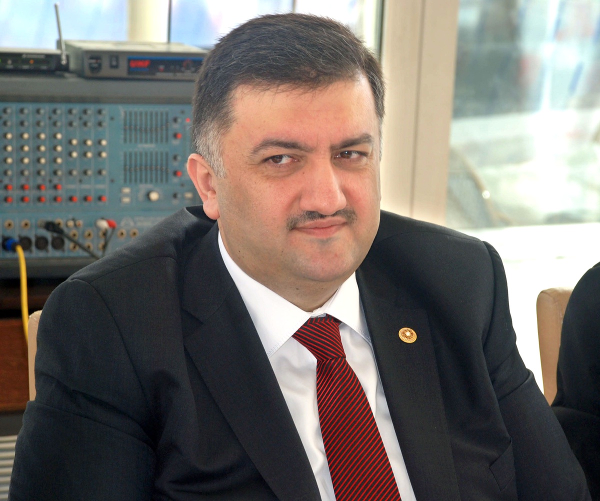 Gündoğdu Beldesine Yapılacak Balıkçı Barınağı İhale Edildi