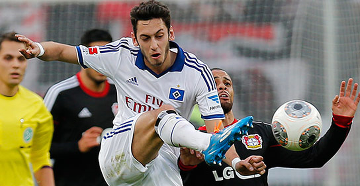Hamburg, Hakan Çalhanoğlu\'nu Bırakmak İstemiyor