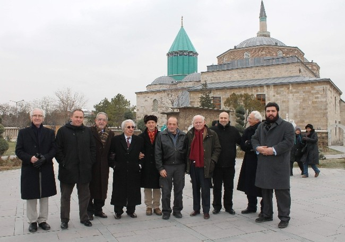 Hanedan Mensuplarından Mevlana Müzesi\'ne Ziyaret