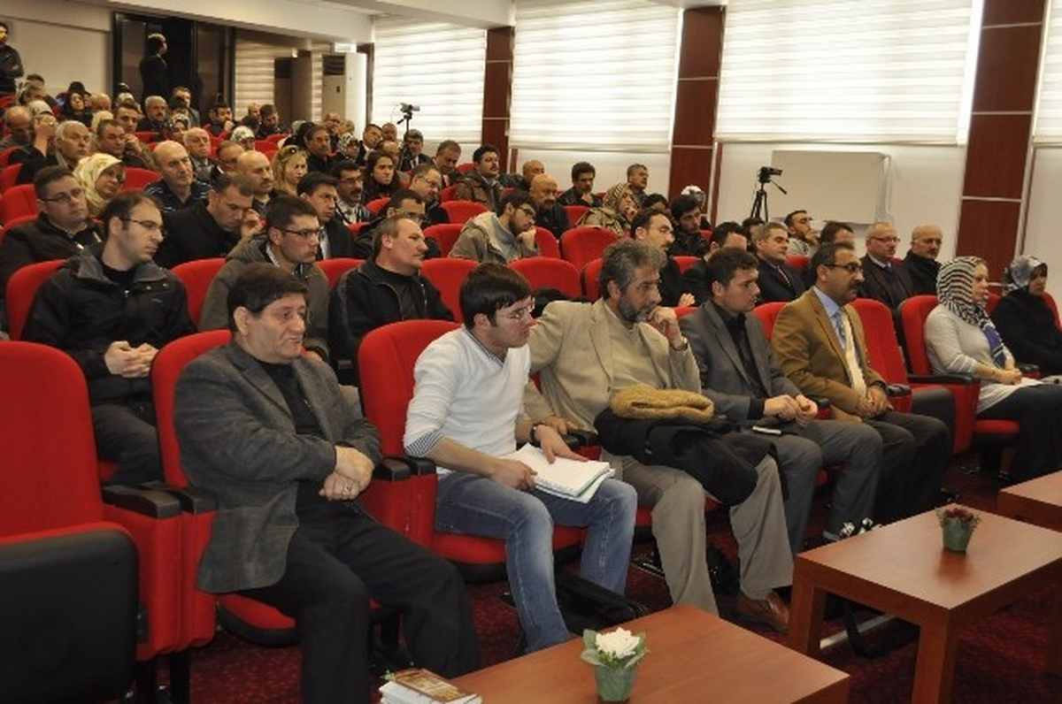 Hoca Ahmet Yesevi Kayseri\'de Anlatıldı