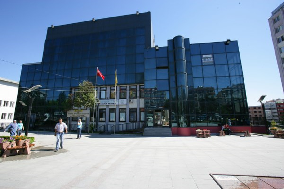 İBB Şehir Tiyatroları Gaziosmanpaşa Sahnesi\'ni Açıyor