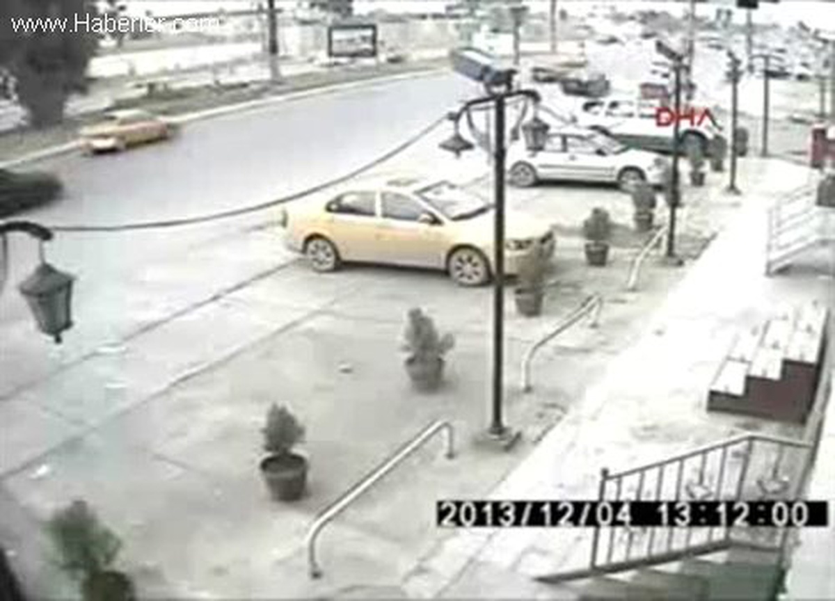 Kerkük\'te 15 Kişinin Hayatını Kaybettiği Saldırının Güvenlik Kamera Görüntüleri Yayınlandı
