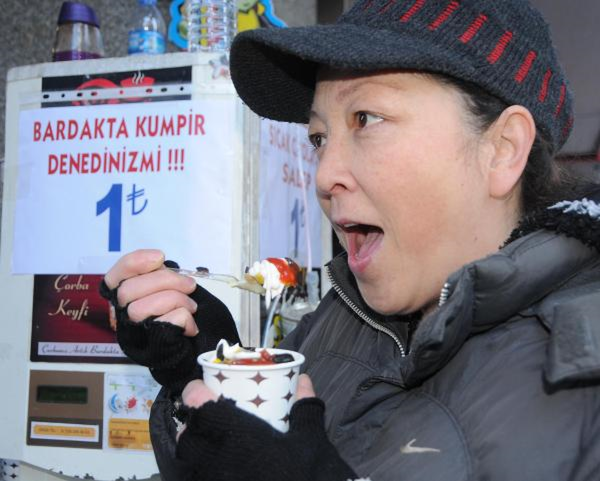 Kumpir Bardağa Girdi