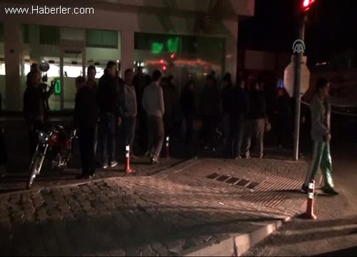 Motosikletten düştü, tırın çarpması sonucu hayatını kaybetti -