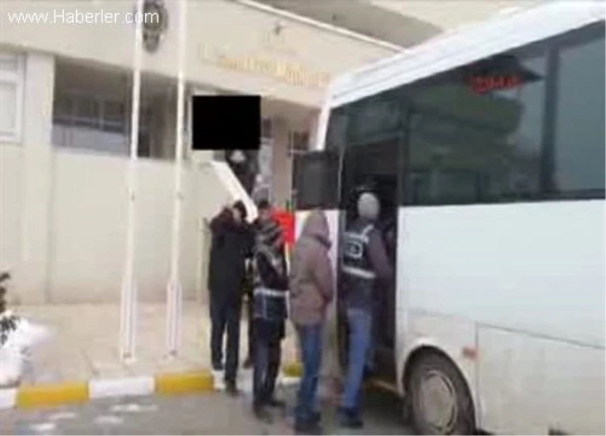 Nahçıvan Gümrük Müdürü, Kars\'ta Gözaltına Alındı