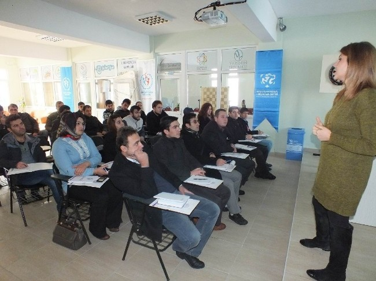 Nevşehir\'de Genç Girişimcilik Eğitimi Başladı