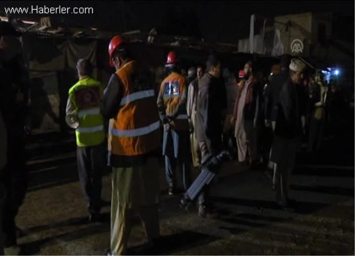 Pakistan\'da intihar saldırısı: 3 ölü -