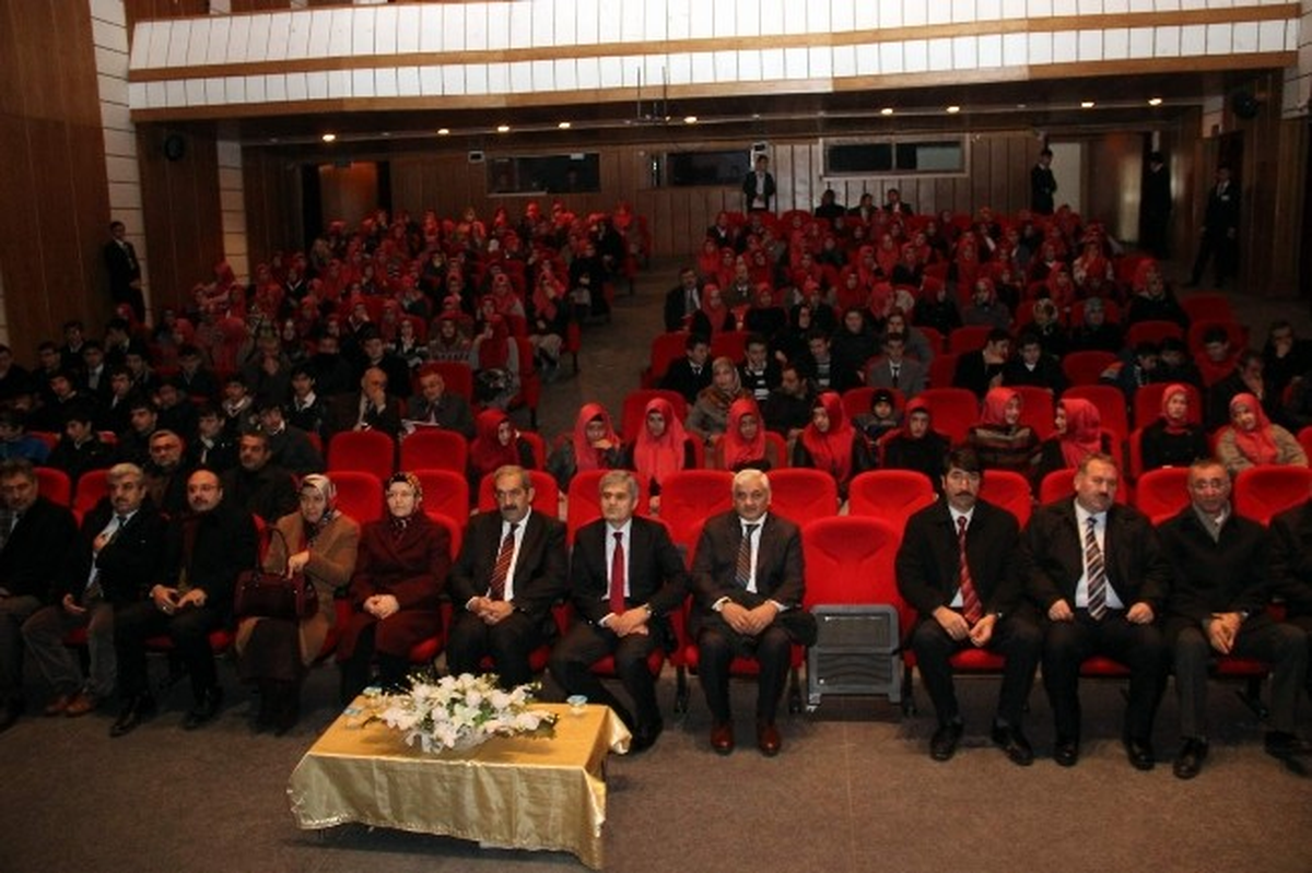 Sivas\'ta Şeb-İ Aruz Programı Düzenlendi