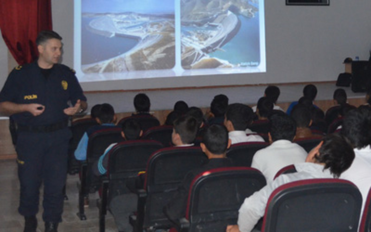Terörle Mücadele Yerine 7 Tane GAP Yapılabilirdi