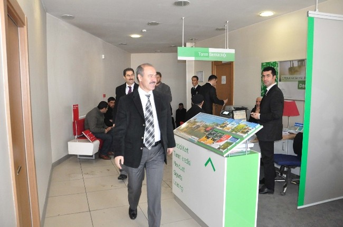 Vali Büyükersoy\'dan Banka Müdürlerine Ziyaret