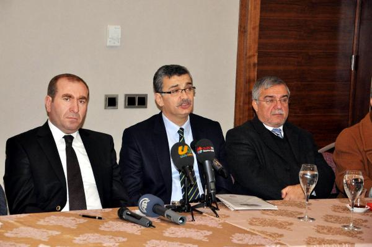 AK Parti Adayı Güvenç: 2002 Yılı Türkiye\'de Demokrasi Devrimidir