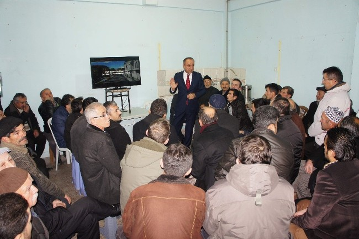 AK Parti Kastamonu Belediye Başkan Adayı Tahsin Babaş;