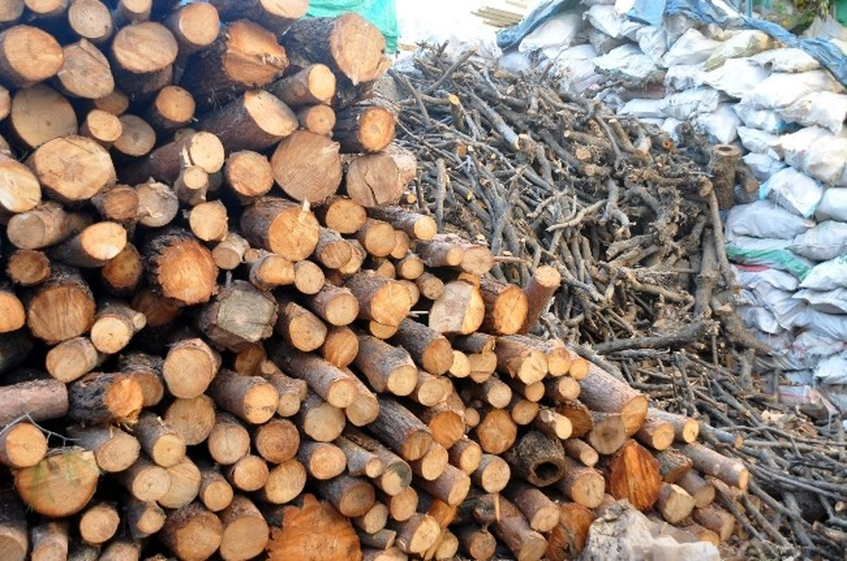 Akçakale\'de Odun ve Kömür Satışları Arttı