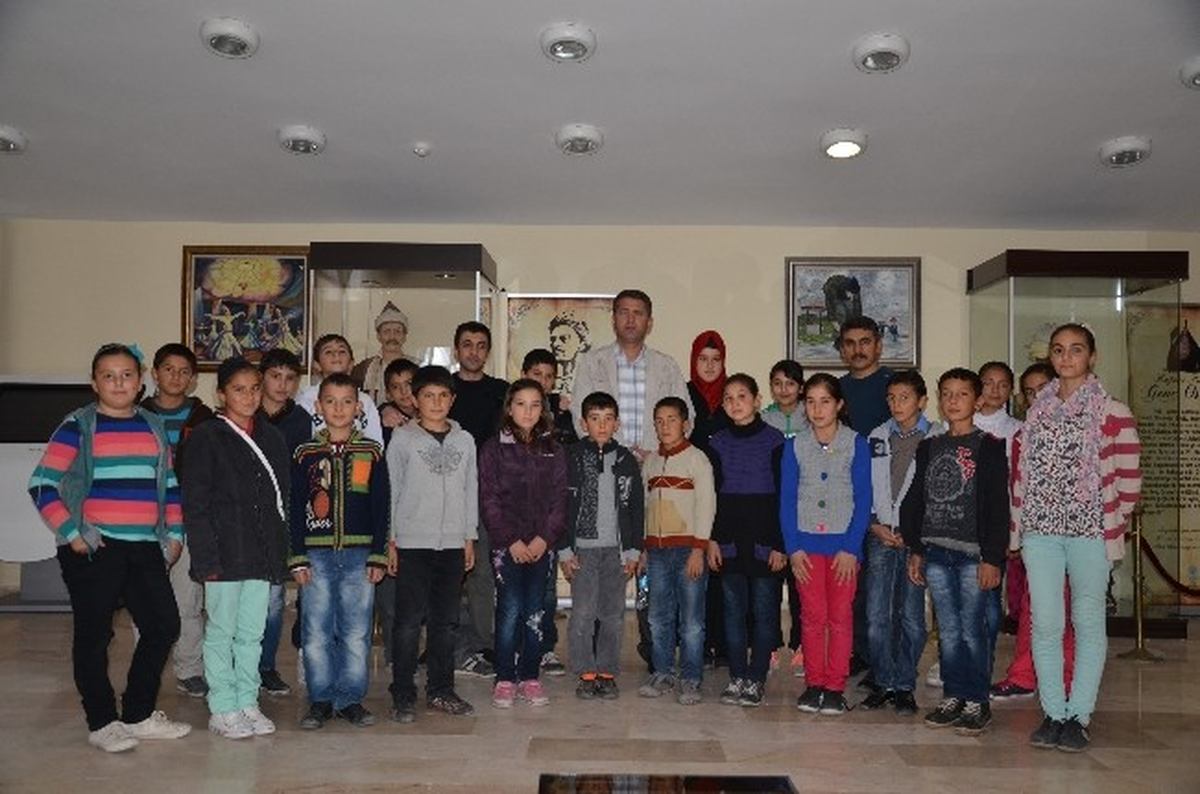 Aksaray\'da Taşradaki Çocuklar Sanatla Buluşuyor