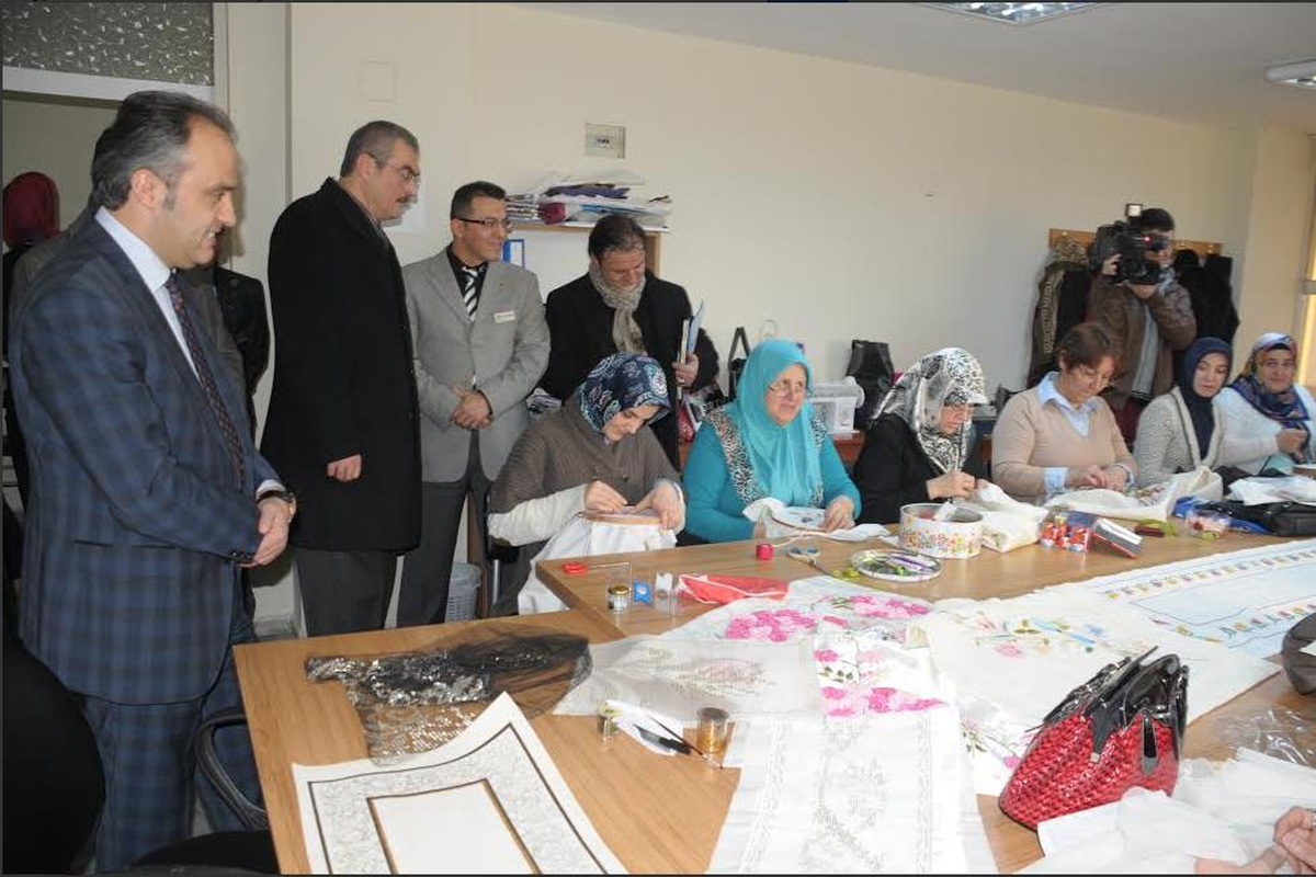 Aktaş, İnesmek Kurslarını Ziyaret Etti