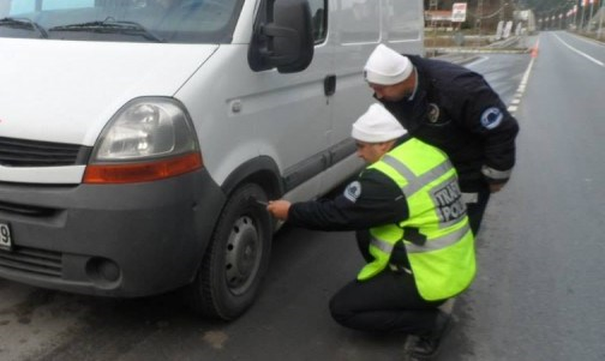 Alaplı\'da Kış Lastiği Denetimi