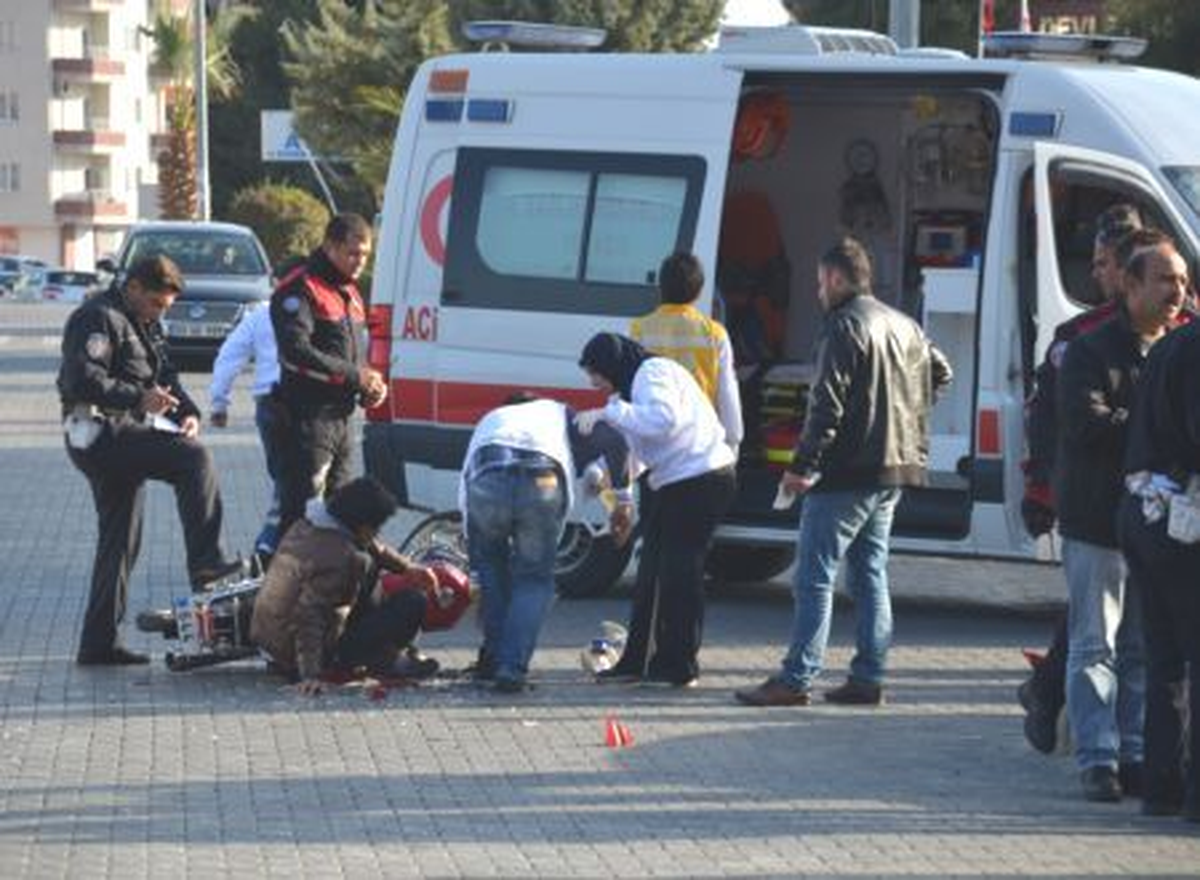 Anamur\'da Trafik Kazası: 2 Yaralı