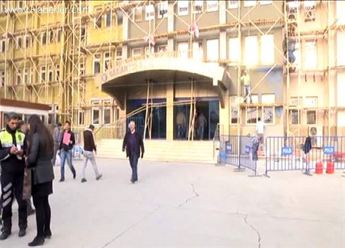 Arkadaşı tarafından göğsünden bıçaklanan Suriyeli çocuk öldü -