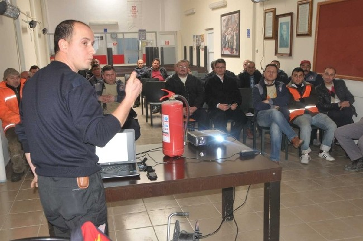 Atakum Belediyesi Personeline Yangın Semineri