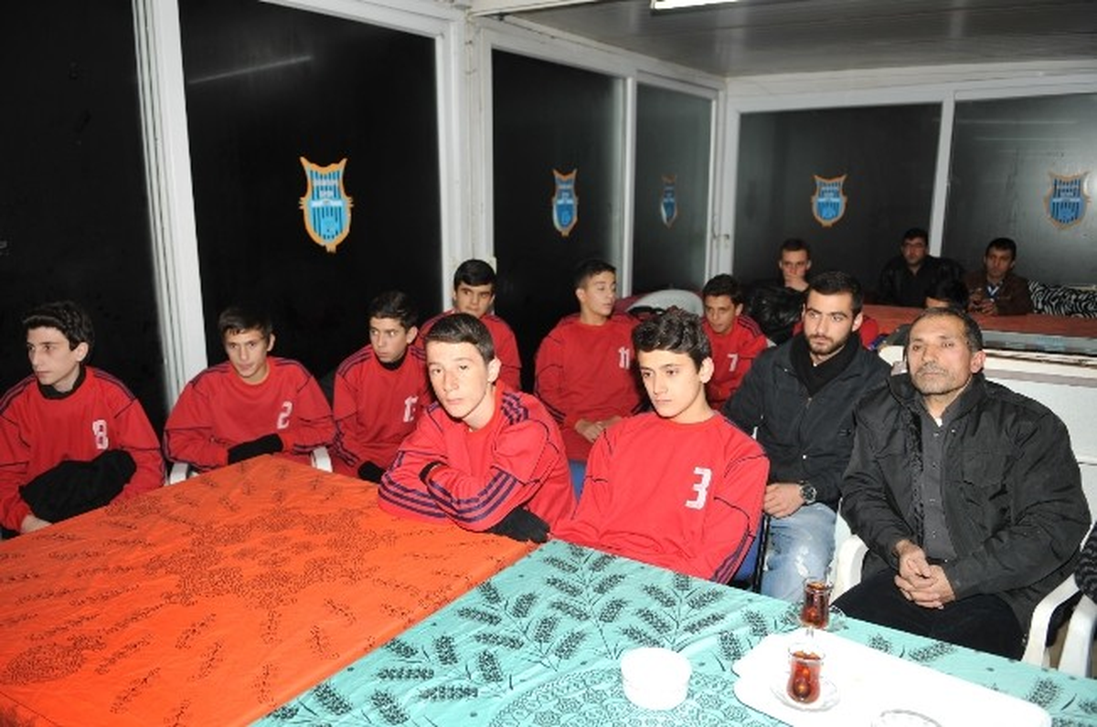 İzmit Belediye Başkanı Doğan, Şirintepesporu Ziyaret Etti